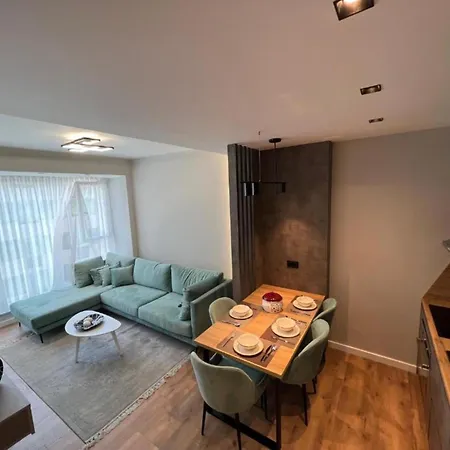 Agate מלון טיראנה