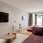 Hotel Agate *