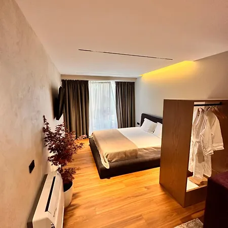 Agate * Тирана